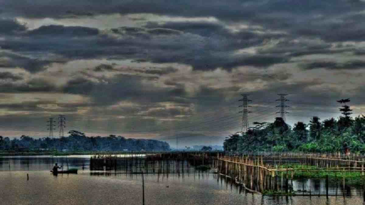 Rawa Bendungan: The Heartbeat of Local Shopping in Cilacap